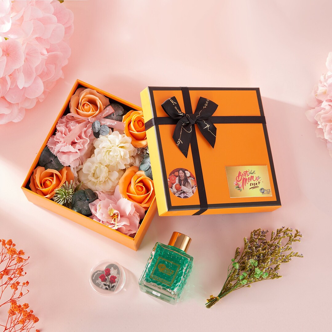 mothers-day-gift-box-from-daughterhandmade-floral-gift-box-etsy