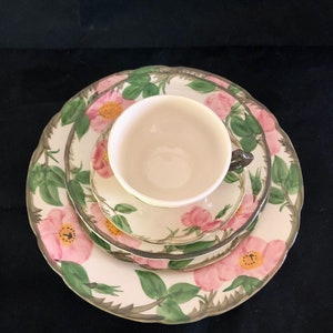 1940’s Franciscan Earthenware Vintage Desert Rose Place Setting, Complete Single Set: Tea Cup, Saucer, Appetizer, Salad, and Dinner Plates