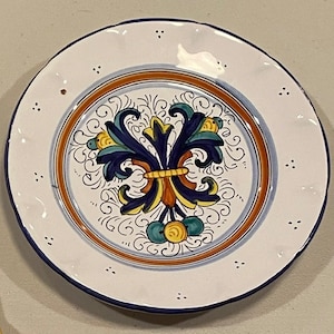 Deruta Ceramiche Italian Art Pottery 10” Decorated in The Ricco Classic Design Hand Painted Plate