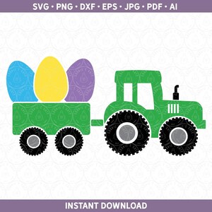Könnte beinhalten: Ein grüner Traktor mit einem Anhänger, auf dem drei Ostereier liegen. Die Eier sind lila, gelb und blau.