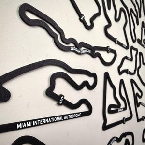 F1 Track Wall Art Set - 2025 & 2026 Season Circuits - 3D Layout Decor - Multiple Finishes