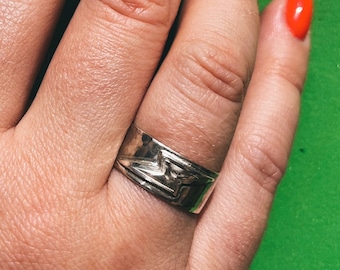 Little Bolt glam rock sterling silver unisex ring