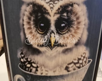 Hibou dans une tasse de thé - bandes photographiques, bande photo, motif bord avant