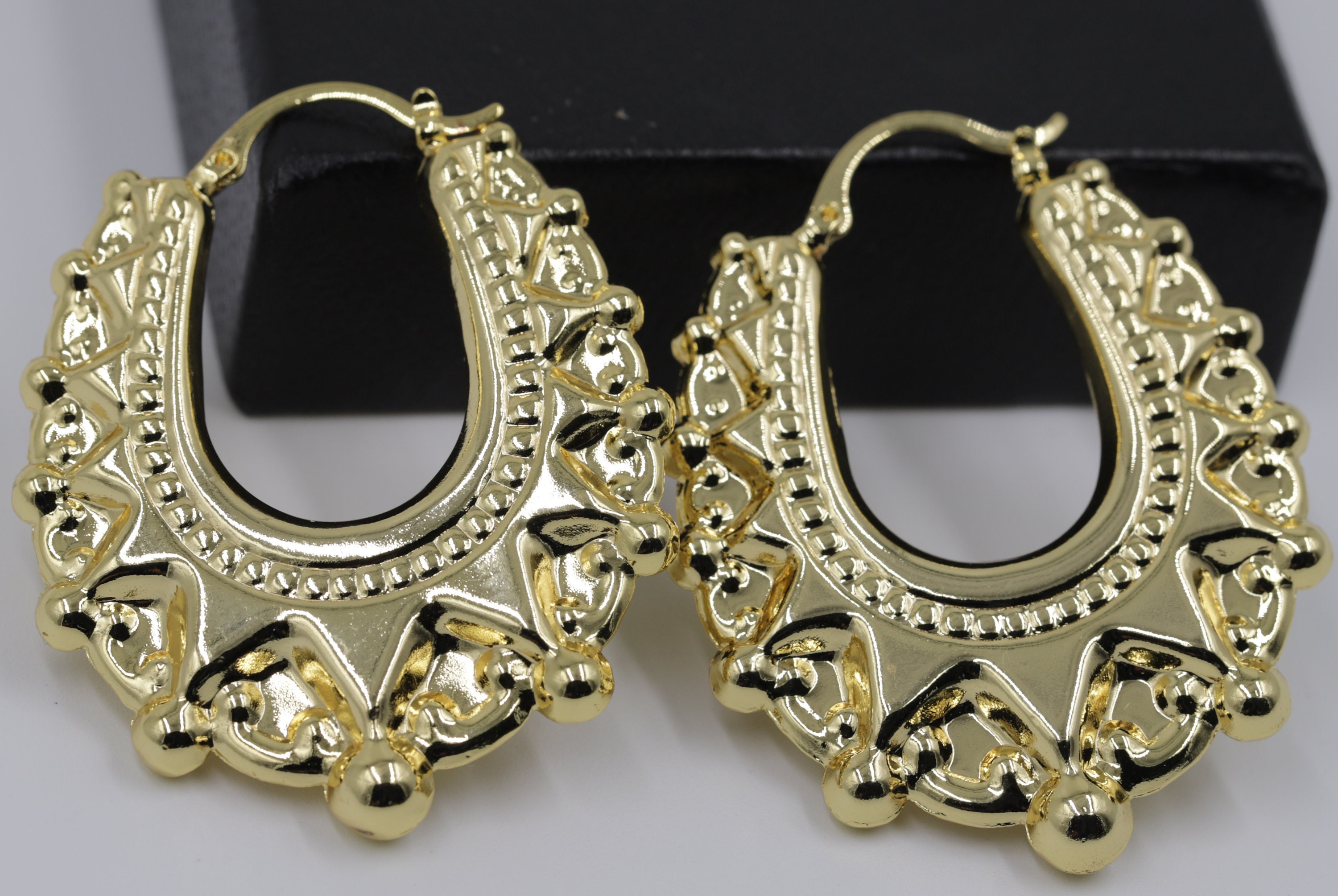 ピアス Numbering Coil Oval Point Earring #8100 4BFK827 8100 - NUMBERING