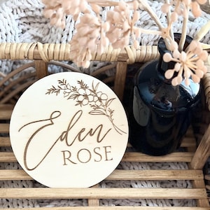 Custom Baby Name Announcement Wooden Round Hospital Sign for Crib Personalized Newborn Sign Circle Photo Prop Engraved Baby Name Plaque zdjęcie 1