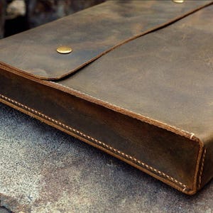 Personalized Leather Document Holder: Hand-Stitched A4 Portfolio