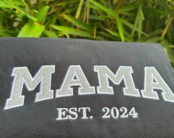 Mama besticktes Glitzer-Shirt, Mama-Shirt, bestickter Text, Glitzer, Geschenk für sie, Mama-Shirt