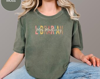 Personalized Librarian Shirt, Custom Gift for School Librarian, Back to School Tee, Book Lover Apparel, Comfort Colors, Library Tee