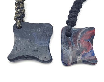Llavero de bolsillo con piedra de preocupación de micarta de trapo, llavero EDC de paracord, juguete antiestrés