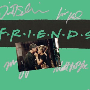 FRIENDS Ross & Rachel küssen Episode, &quot;The One Where Ross Finds Out&quot;, Kopie des signierten TV-Serien-Drehbuchs - Jennifer Aniston, David Schwimmer