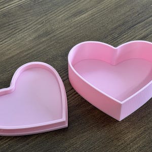 Hjärtask | Hjärtformad ask med säkert lock | Perfekt för presenter, kärleksbrev och skolans minnessaker bild 4
