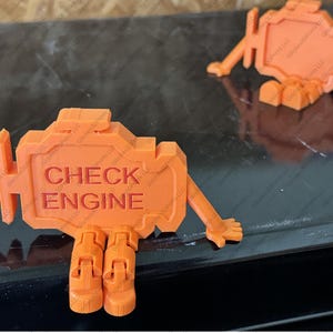 Przyjaciel z lampką kontrolną Check Engine – prezent dla mechanika, żart, zabawny, ruchomy, zabawny, drukowany w 3D, prezent