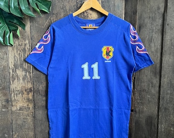 1996年JFA サッカー日本代表 Tシャツ 選手メッセージサイン入り Fサイズ 1996年サッカー日本代表Tシャツ カズ11 - メルカリ