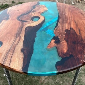 Round blue resin river coffee table, Epoxy center table top, Personalized home decor, Unique wooden furniture, Handmade gift