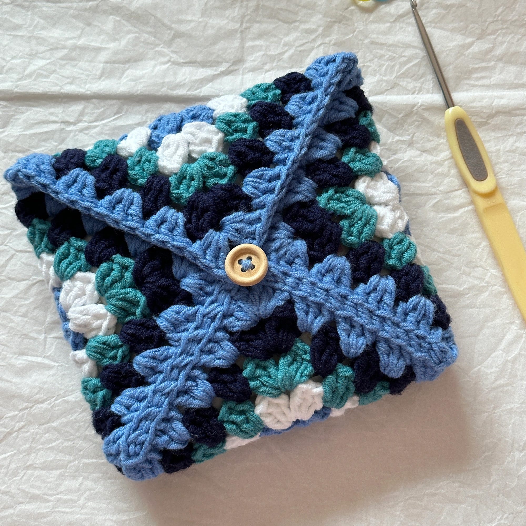 38 Crochet Wallet Patterns with Card Holders, Coin Pouches, and Mini Wallets 36 Granny Square Card Holder Crochet