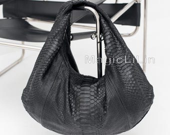 Bolsa Hobo de pele de cobra para mulheres, Bolsas de ombro grandes pretas para mulheres, Bolsa grande e leve de pele de cobra, Bolsa de mão luxuosa de pele de píton macia