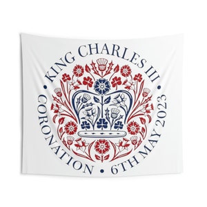St Edward&#39;s Crown Coronation Emblem Wall Tapestry - Regal Home Decor, Royal Family coronation, great addition to your coronation party