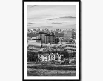 Zwart-wit kunstfoto van de skyline van Anchorage, poster van Alaska