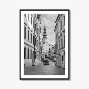 Impresión de póster fotográfico de Bratislava, arte en blanco y negro de Bratislava, fotografía mural de Bratislava, viajes a Bratislava, póster con mapa de Bratislava