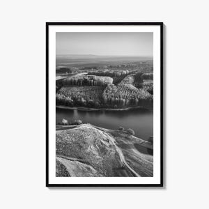 Stampa di poster fotografico della Romania, arte murale in bianco e nero della Romania, fotografia murale della Romania, viaggio in Romania, poster con mappa della Romania