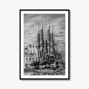 Barcelona Photo Poster Print No 2, Barcelona Black and White Art, Barcelona Photography, Barcelona Travel, Barcelona Map Poster