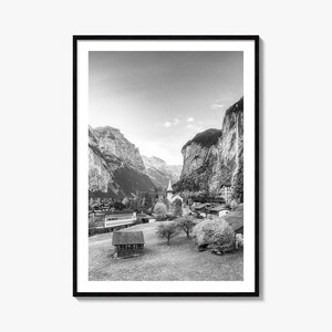 Lauterbrunnen Foto Poster Druck, Lauterbrunnen Schwarz und Weiß Wand Kunst, Wand Fotografie, Reise, Lauterbrunnen Karte Poster