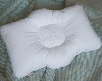 M size Pillow, 100% Cotton Cover Ergonomic Sleeping Pillow, Neck Support, Orthopedic, Washable, Hypoallergic, 50 x 70 cm (20 x 27 inches)