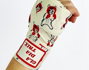 Boxing / Kickboxing / Muay Thai Hand Wraps Kitten in Red 4.5m for Girls