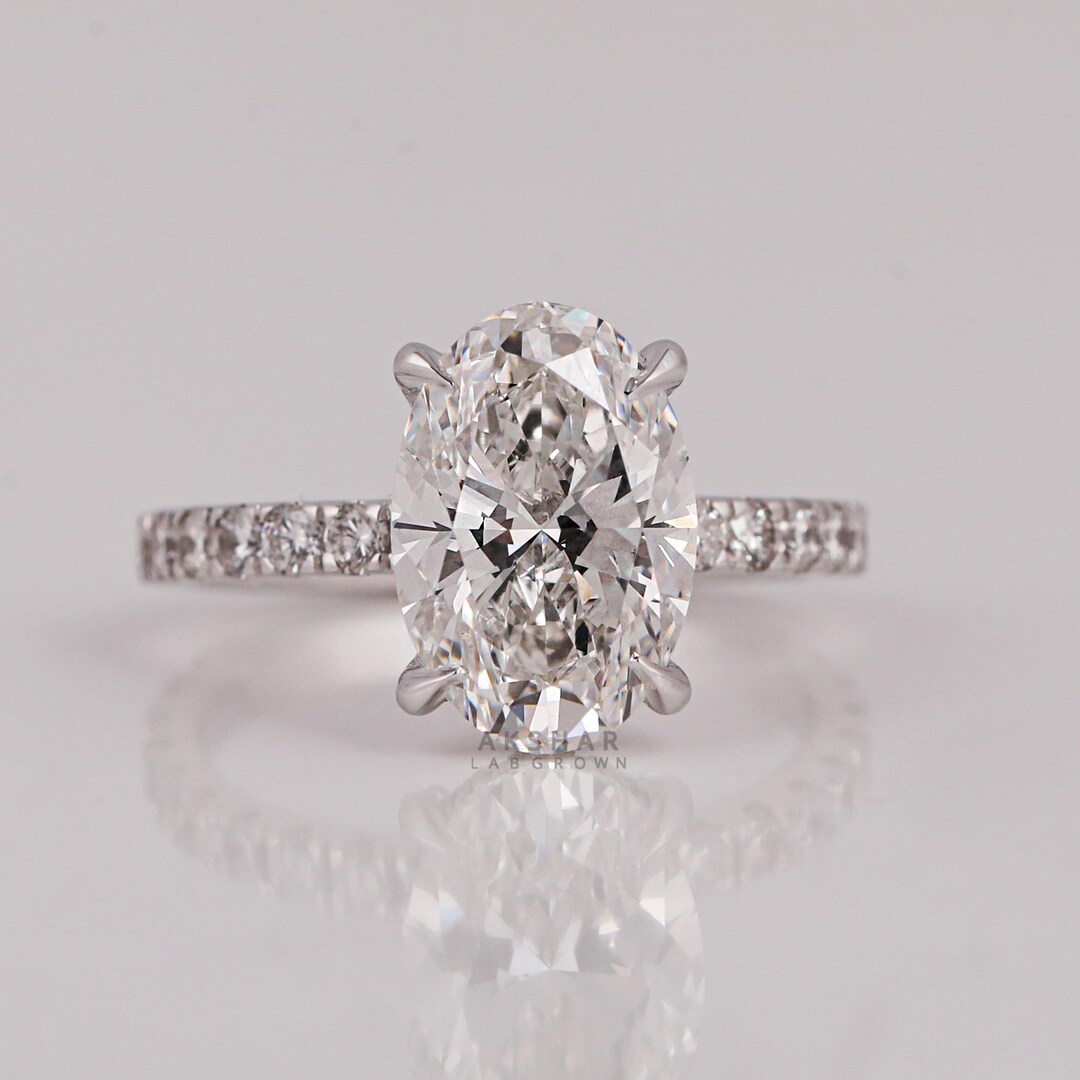 2.85 Carat IGI Certified Lab Grown Oval Cut Diamond Ring With Side ...