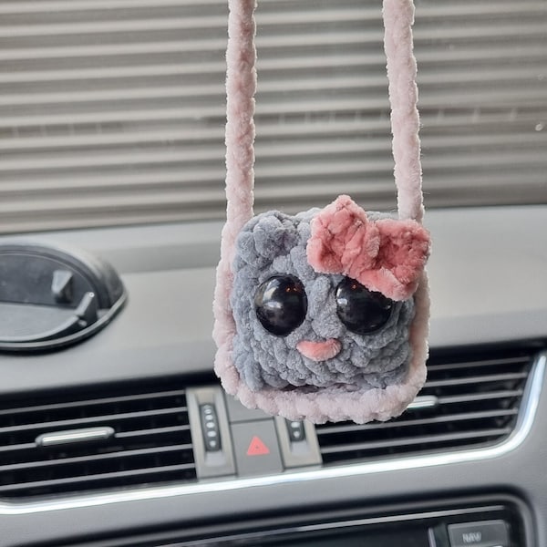 Sad hamster meme, der Trend von social media/ car hanger / gehäkelter Hamster / Häkeltier / Deko /  Rückspiegel Charme