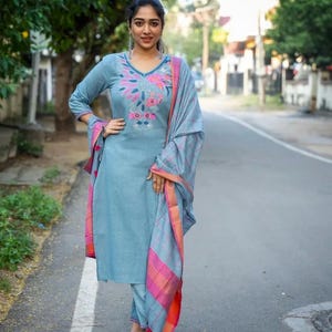 Womens Traditional Straight Kurti Pant with Dupatta Set, Indian Designer Salwar Kameez, Ethnic 3 piece Salwar Kameez, Readymade Women&#39;s Wear