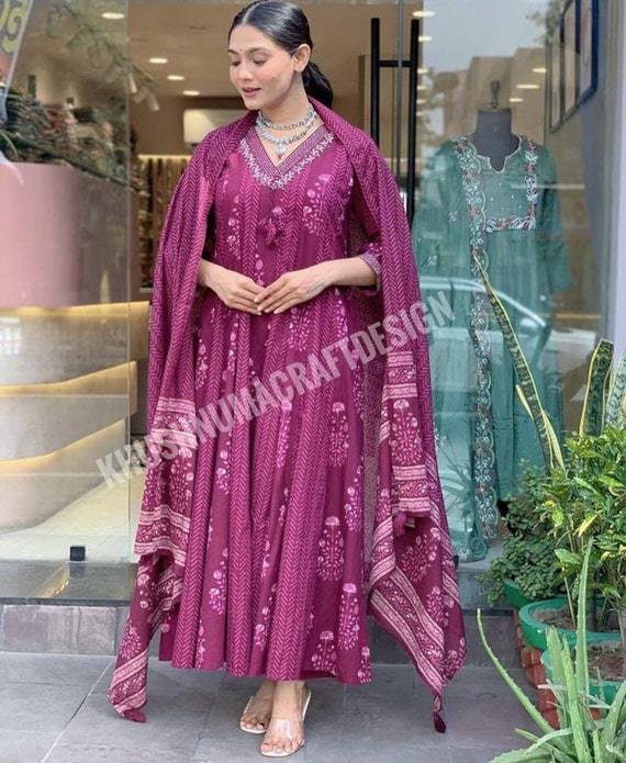 インド刺繍のアナーカリドレスとドゥパッタセット、女性用 インド刺繍のアナーカリドレスとドゥパッタセット、女性用