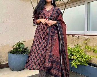 Conjunto de pantalón kurta de algodón del diseñador Ajrakh con dupatta