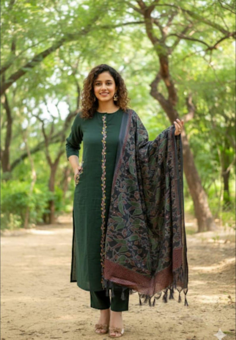Womens Traditional Green Kurti Pant with Dupatta Set, Indian Designer Salwar Kameez, Ethnic 3 piece Salwar Kameez, Readymade Women's Wear image 1