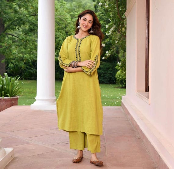 Women’s Designer Kurta Palazzo set, Haldi Ceremony Ethnic Wear Kurti Palazzo Set for Women’s, 2 piece Casual Wear, Pakistani Design Suits