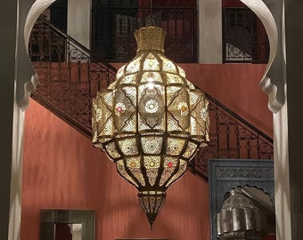 Lampe à suspension orientale couleur or Roubla 100 cm | Lampe marocaine pour salon, cuisine ou suspendue au dessus de la table à manger