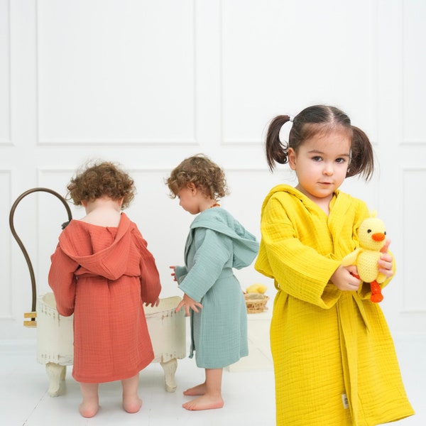 Peignoir pour enfants en mousseline de coton à capuche