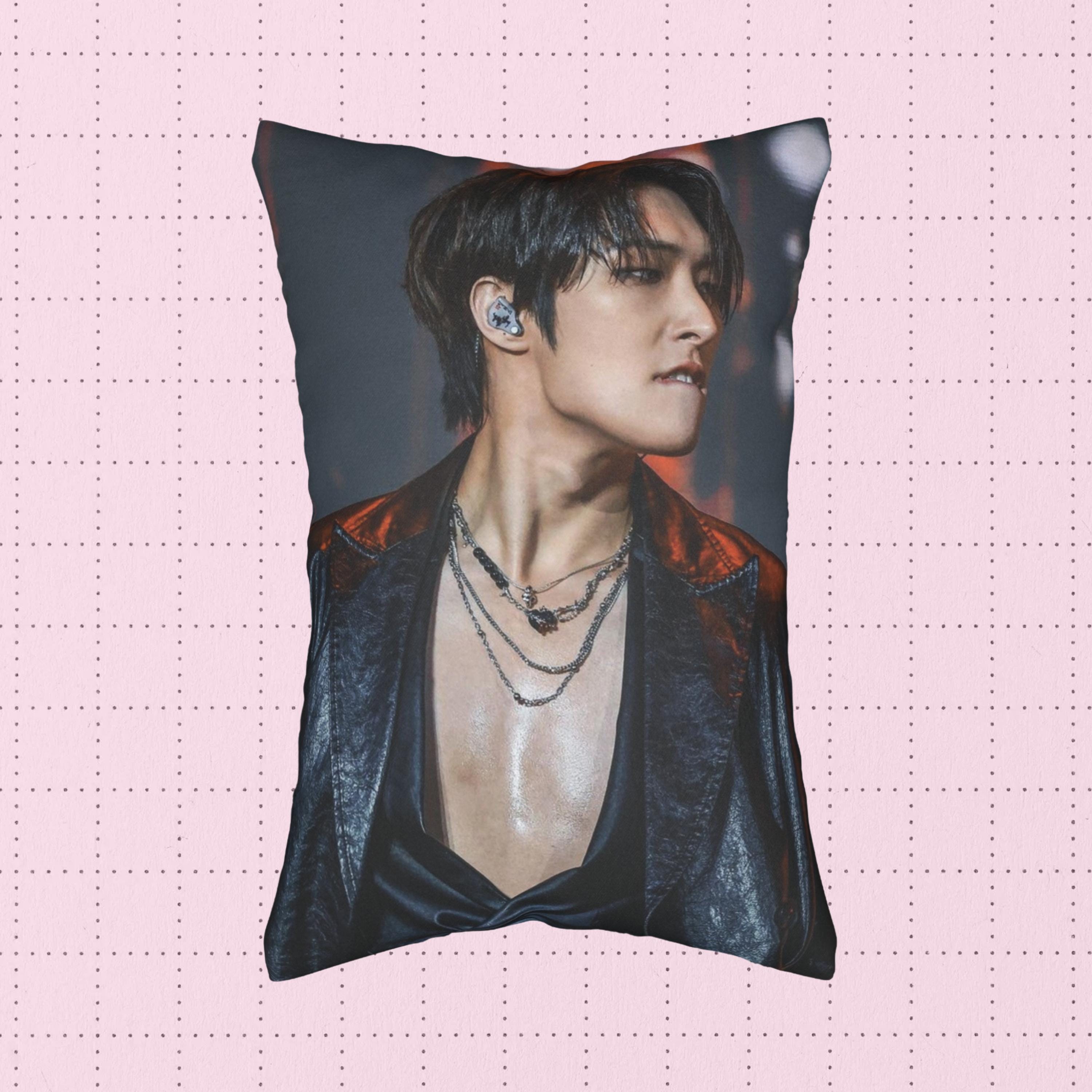 【GW値下げ】ATEEZサン US popup特典 pillow talkトレカ ATEEZ サン US popup特典 pillow talk verトレカ Body Pillow Ateez