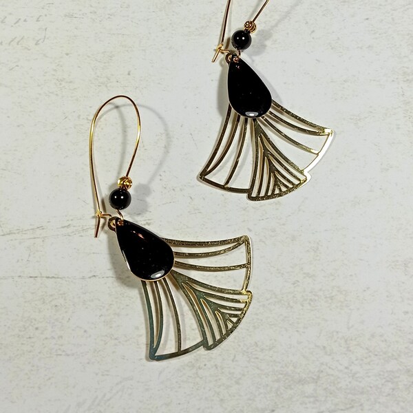 Boucles d'oreilles pendantes noir doré - pierres naturelles sequin email - boucles d'oreilles mariage - cadeau femme - cadeau pour elle