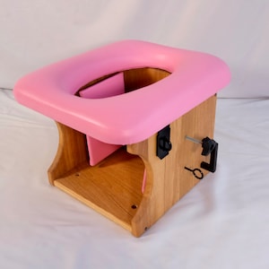 Smother Box Queening Chair - Solid Oak - Custom Colour