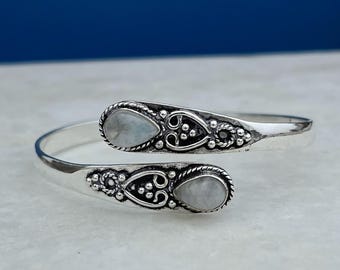 Moonstone Bangle, Gemstone Bangle, Pear Moonstone Bangle, 925 Sterling Silver Bangle, Natural Moonstone, Boho Bangle, Adjustable Bangle