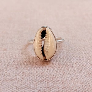 Cowrie Shell Ring, Beautiful Ring, Women Ring, 925 Silver Ring,  Handmade Ring, Boho Ring, Promise Ring, Valentine Day Gift, Gift For Her