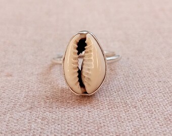 Cowrie Shell Ring, Beautiful Ring, Women Ring, 925 Silver Ring,  Handmade Ring, Boho Ring, Promise Ring, Valentine Day Gift, Gift For Her