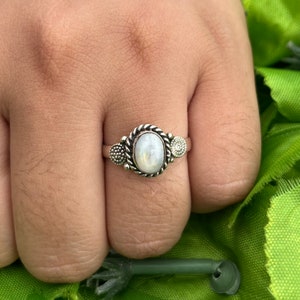 Moonstone Ring, Beautiful Ring, 925 Silver Ring, Gemstone Ring, Natural Moonstone, Moonstone Jewelry, Handmade Ring, Designer Ring, Gift Her