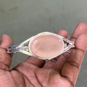 Brazalete de cuarzo rosa, hecho a mano, cuarzo rosa natural, hermoso brazalete, brazalete para mujer, brazalete de piedras preciosas, brazalete de plata de ley 925