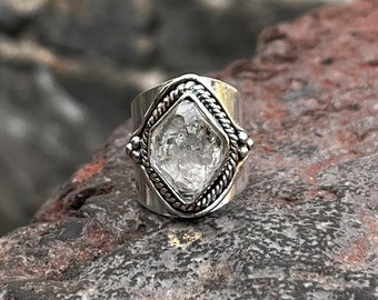 Herkimer Diamond Ring, Dainty Ring, 925 Silver Ring, Statement Ring, Natural Herkimer Diamond, Women Ring, Gemstone Ring, Boho Jewelry