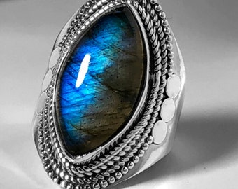 Labradorite Gemstone Ring, Handmade Ring, 925 Silver Ring, Designer Ring, Genuine Ring, Promise Ring, Women Ring, Wedding Ring, Gift For Her