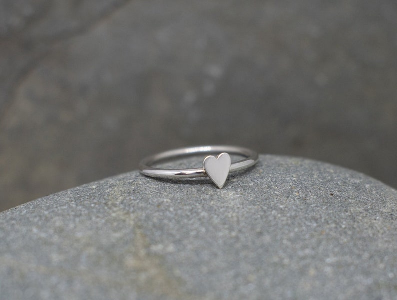 925 Sterling Silver Dainty Heart Ring, Silver Stacking Ring, Heart Ring, Thin Silver Rings, Minimalist Rings, Tiny Heart Ring, Midi Ring image 6