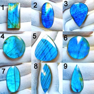 100 % naturlig djupblå flashig labradorit cabochon, labradorit blandad form och storlek lös ädelsten, handgjorda polerade trådlindade smycken