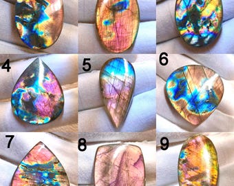 Cabochon di labradorite viola fuoco di qualità AAA+, forma mista e dimensioni molto rare, fondo piatto liscio, pietre preziose sfuse per la creazione di gioielli.